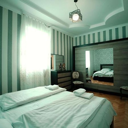 Apartment Old クタイシ エクステリア 写真