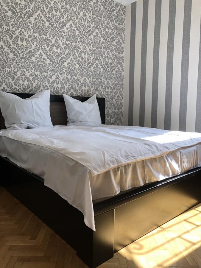 Apartment Old クタイシ エクステリア 写真